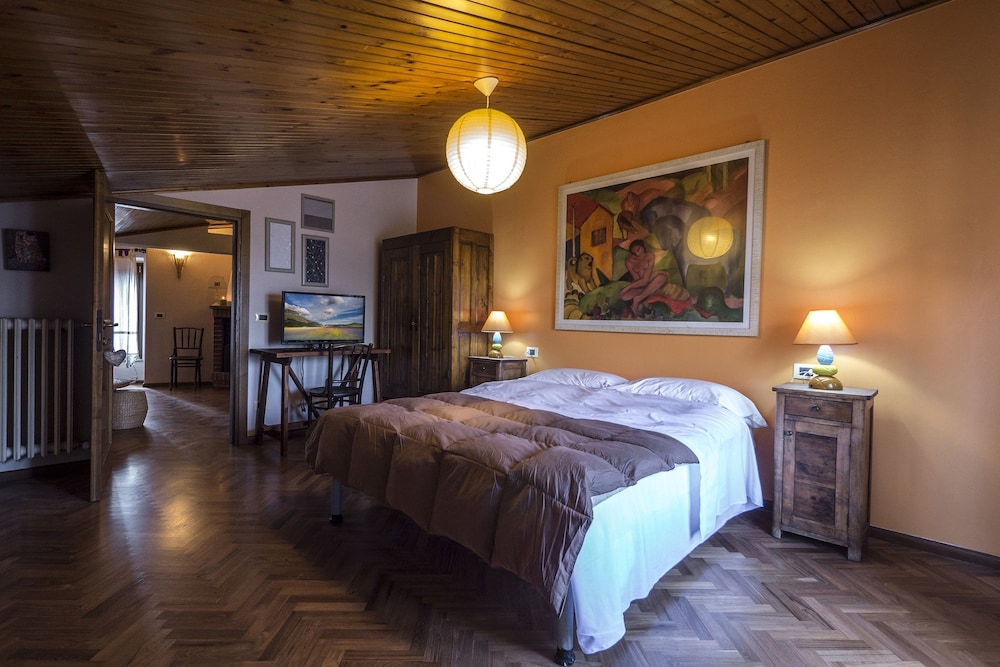 Panoramic Suite, 2 Bedrooms, Terrace, Lake View photo 2
