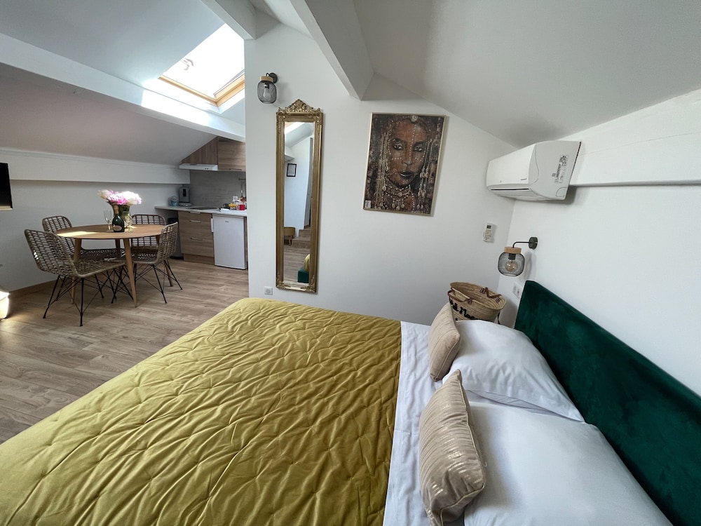 Basic Studio, 1 Bedroom, Kitchenette
