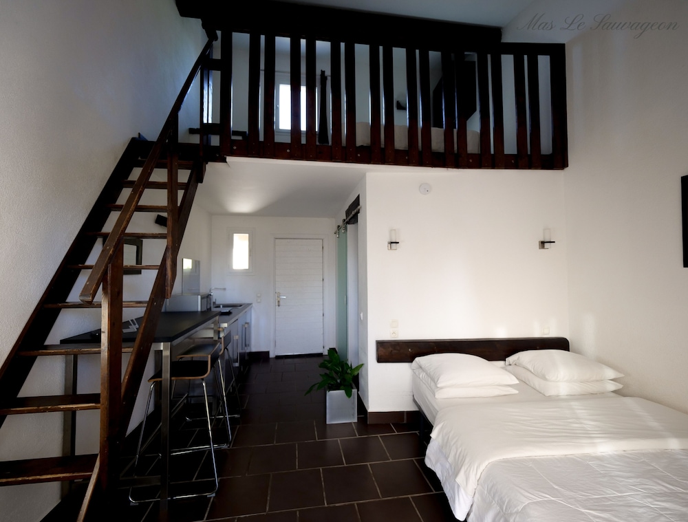 Superior Quadruple Room, Non Smoking photo 3