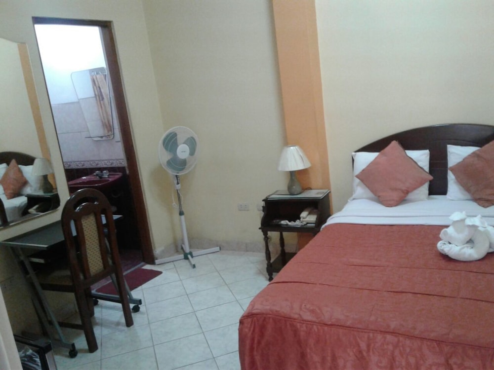 Single Room photo 3