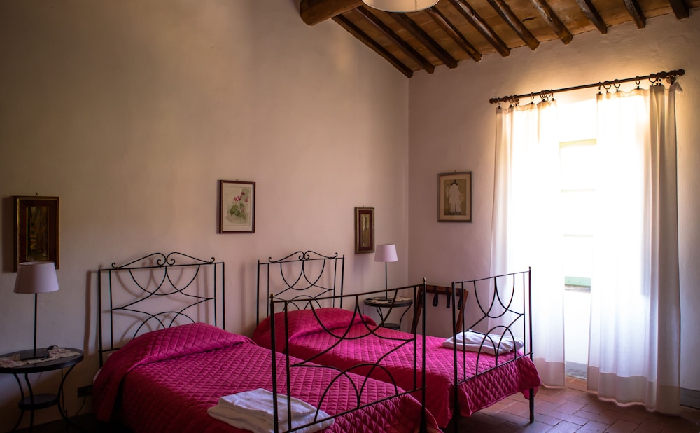 Quadruple Room, Multiple Beds photo 2