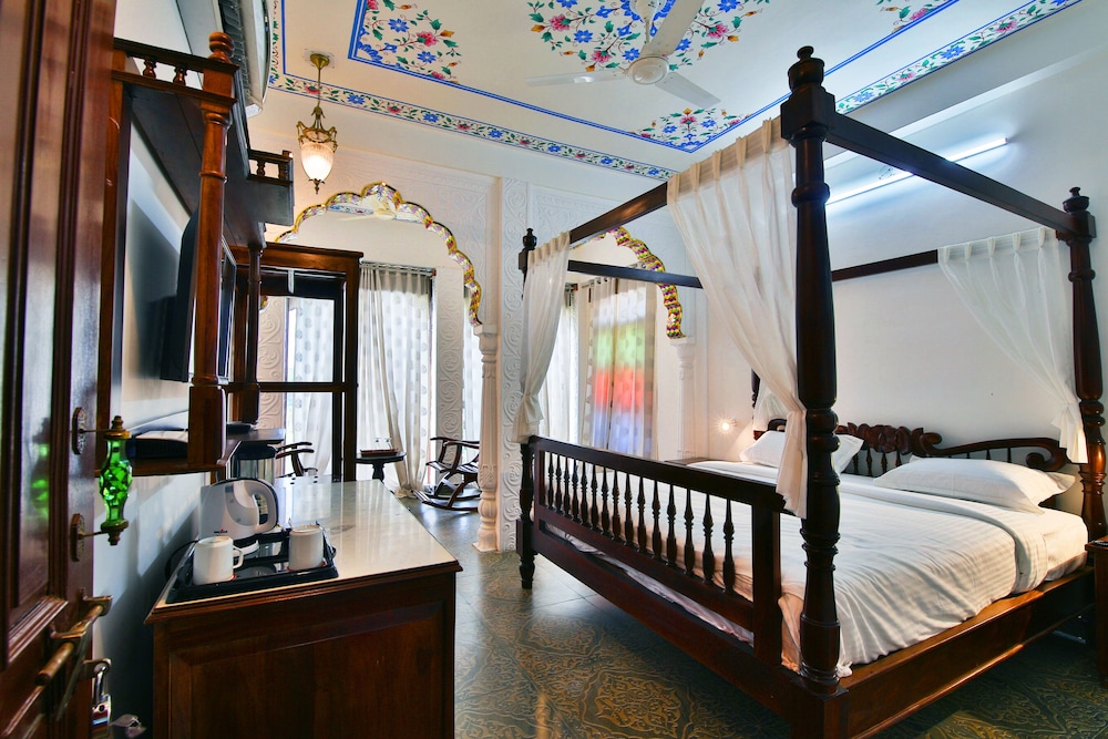 Royal Suite, Garden View