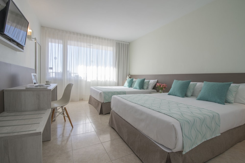Quadruple Room, Balcony