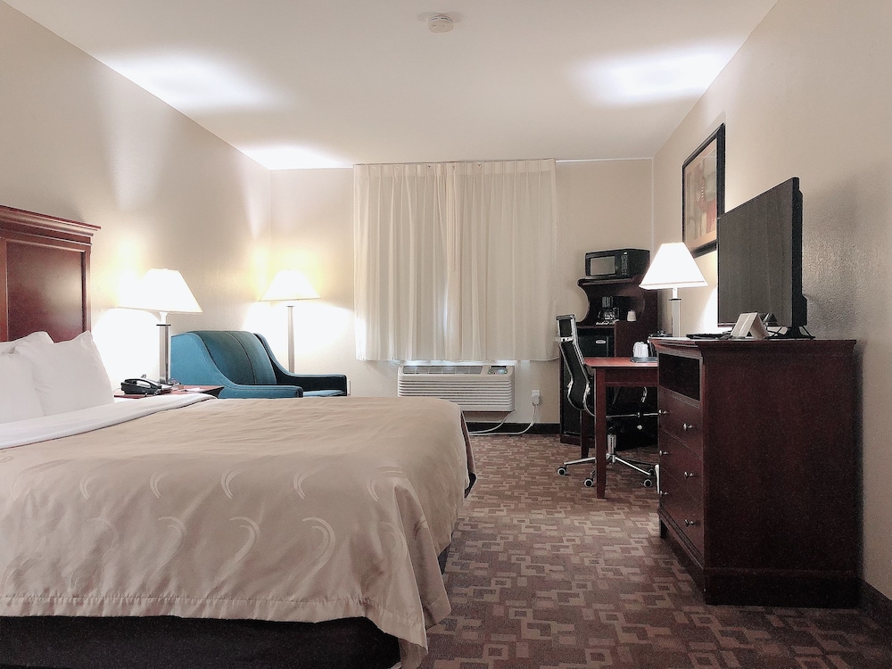 Business Room, 1 King Bed with Sofa bed, Non Smoking - Photo 2