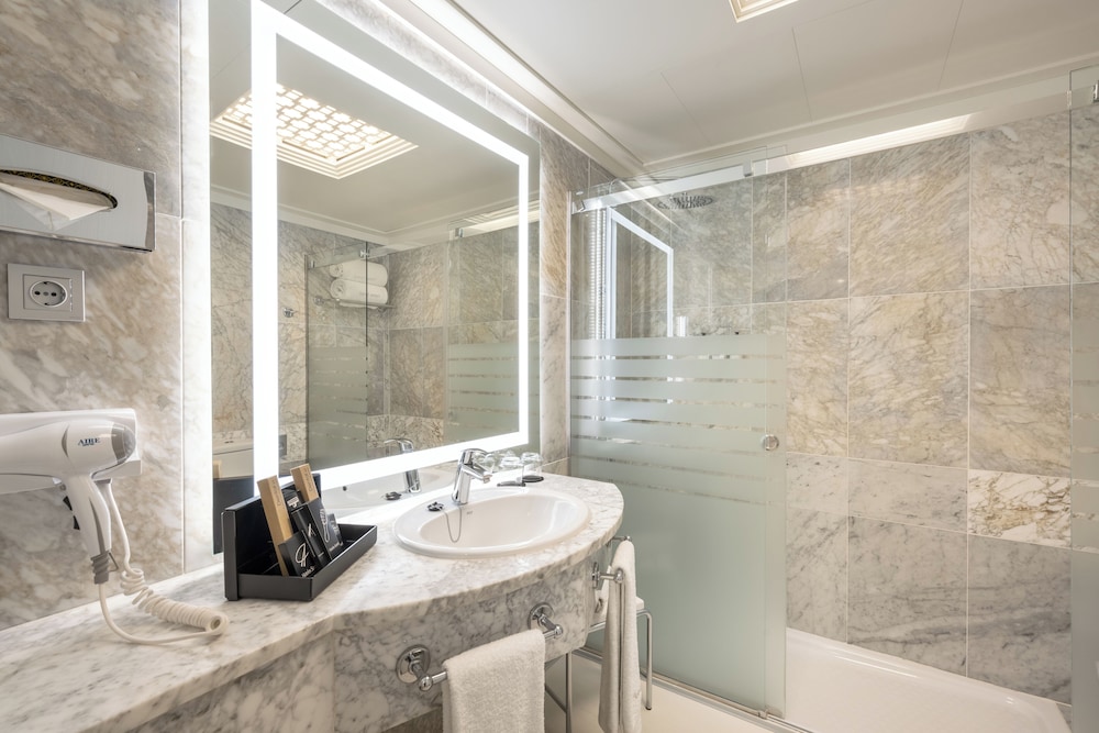 Double Room, Terrace, Sea View (Privilege) - Photo 9