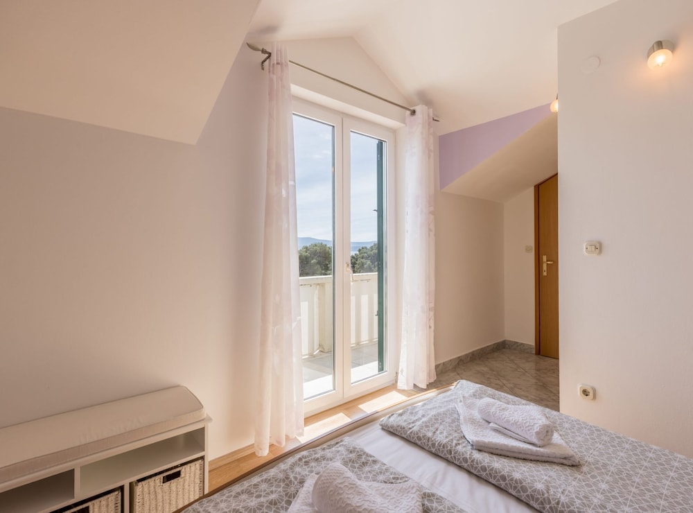 Apartment (One Bedroom Apartment With Terrace An)