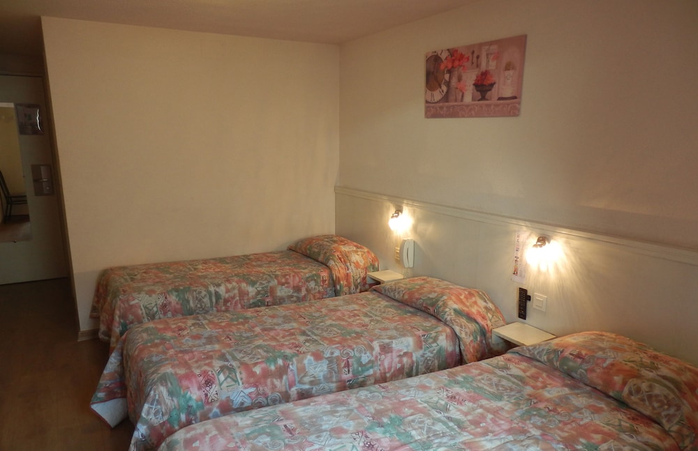 Classic Triple Room - Photo 5