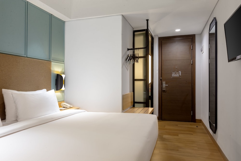 Deluxe Double Room - Photo 1