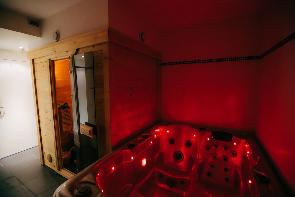 Deluxe Double Room, 1 Double Bed photo 1
