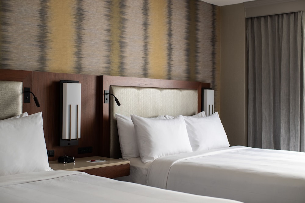 Executive Room, 2 Double Beds - Photo 1