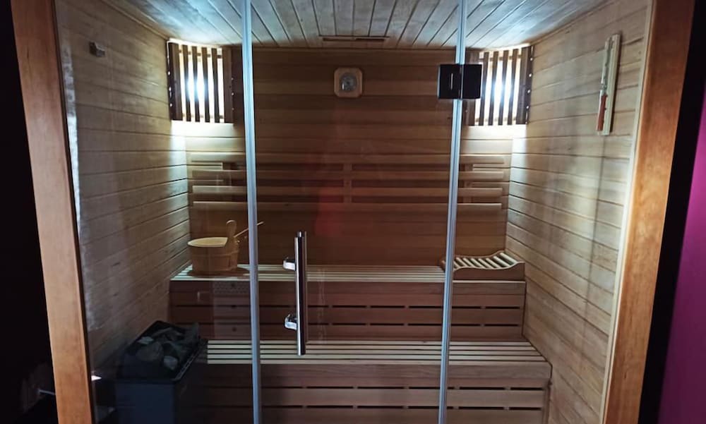 Luxury Apartment, 1 Bedroom, Non Smoking, Hot Tub photo 2