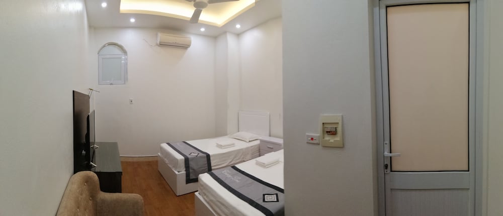 Deluxe Twin Room, Non Smoking photo 3