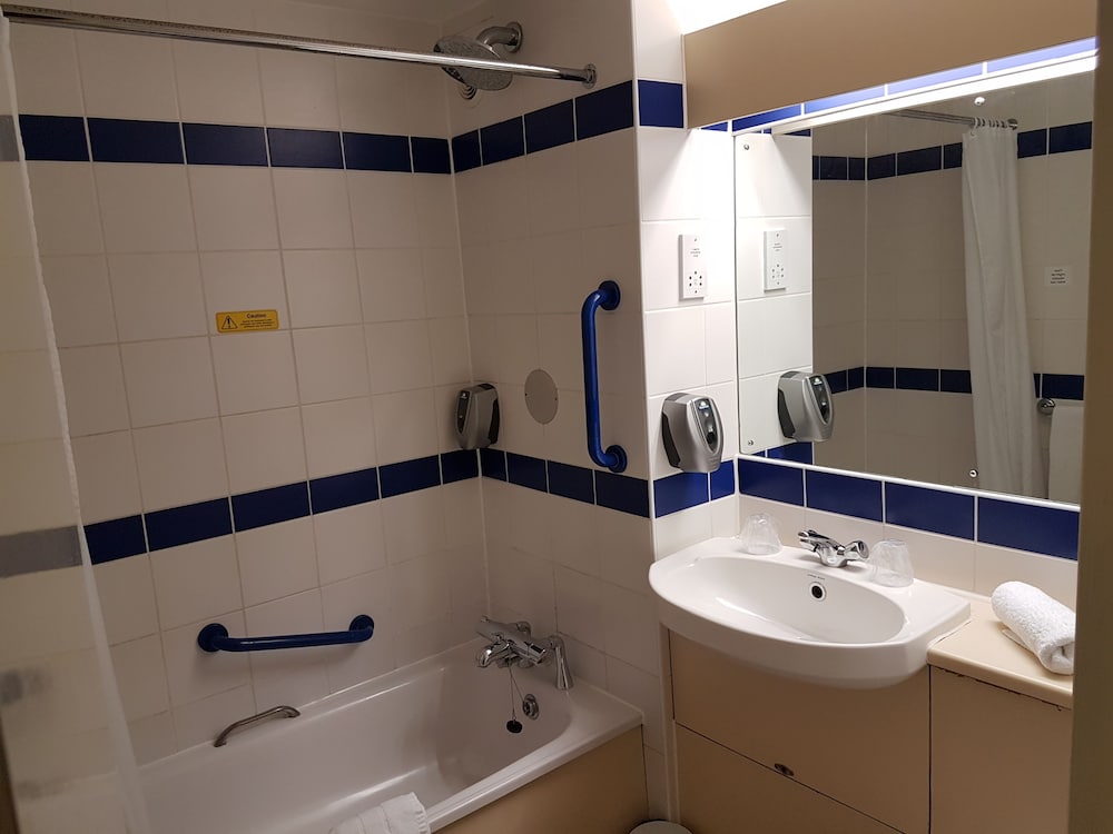 Deluxe Room, 1 Double Bed, Non Smoking photo 2