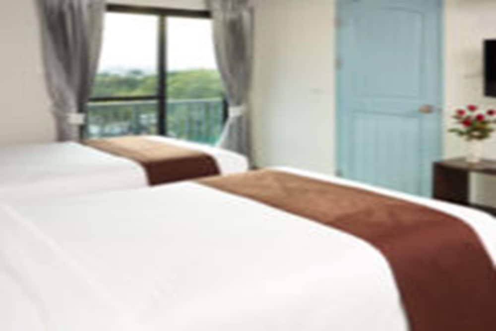 Superior Twin Room photo 3