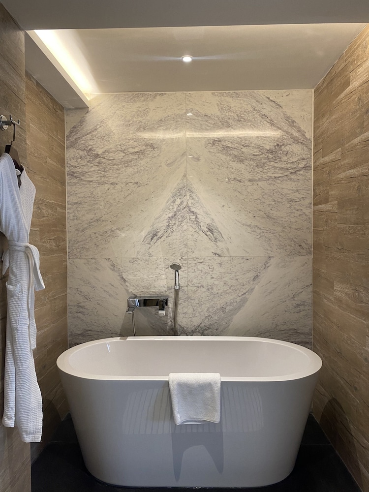Junior Suite - Photo 9