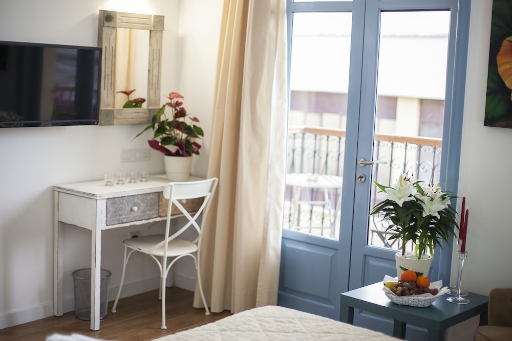 Luxury Studio, Balcony photo 2