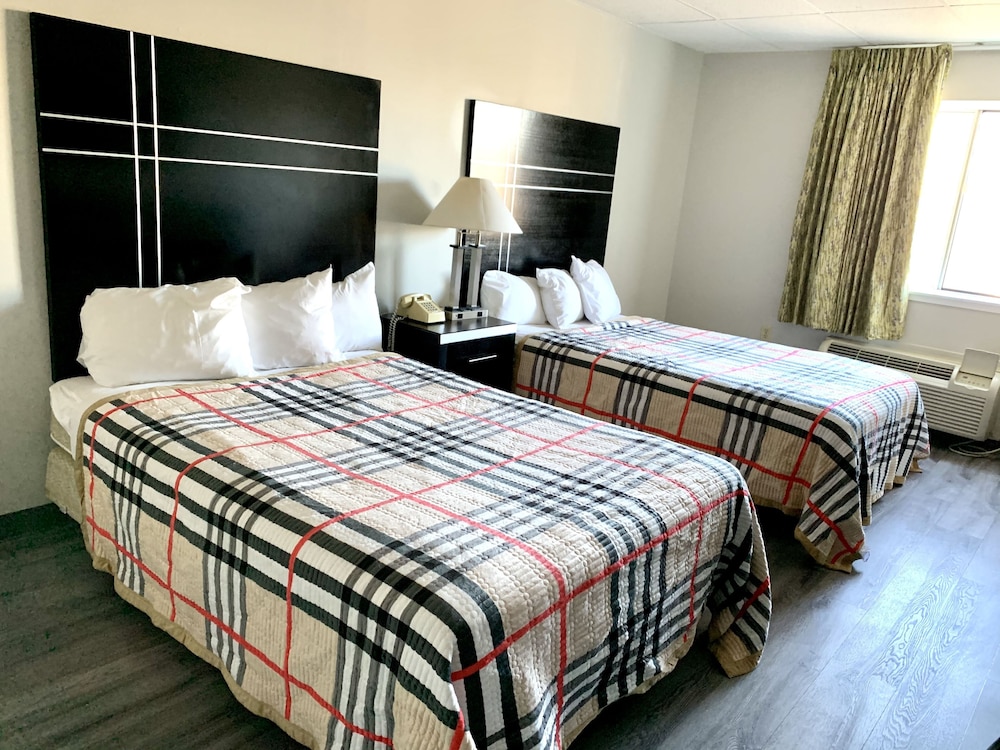 Standard Double Room Single Use, 2 Double Beds photo 1