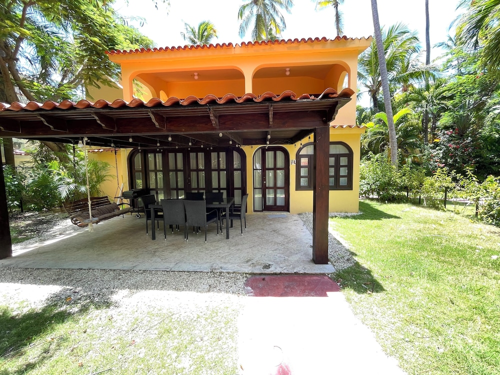 Family Villa, Garden View