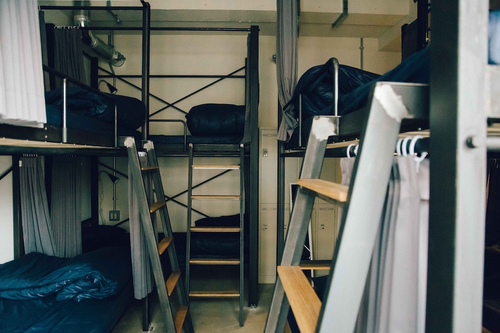 Shared Dormitory, Mixed Dorm for 8 Guests photo 3