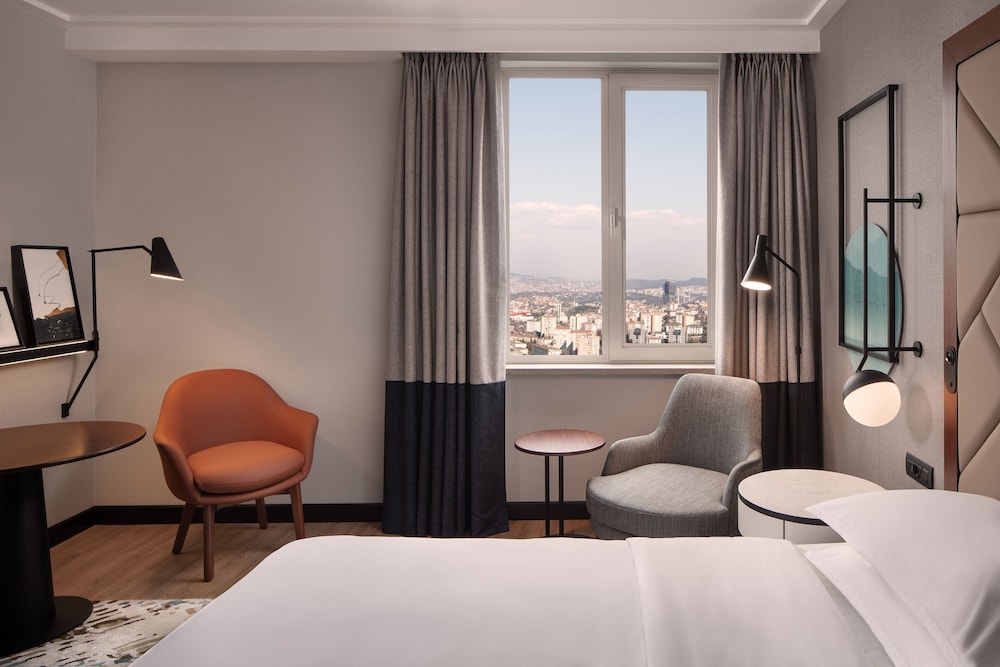 Executive Room, 1 King Bed