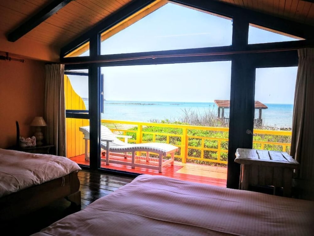Chalet, Ocean View photo 2