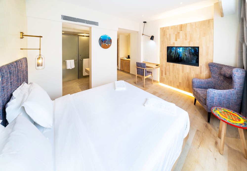 Executive Room, Accessible photo 2