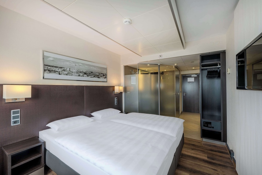 Standard Room, City View