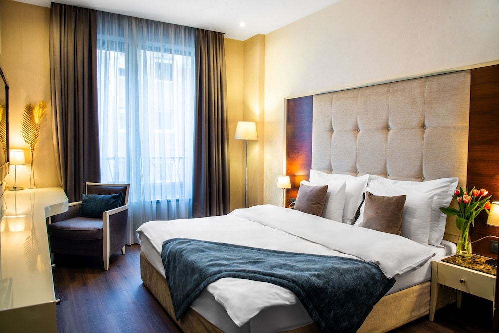 Superior Room - Photo 5