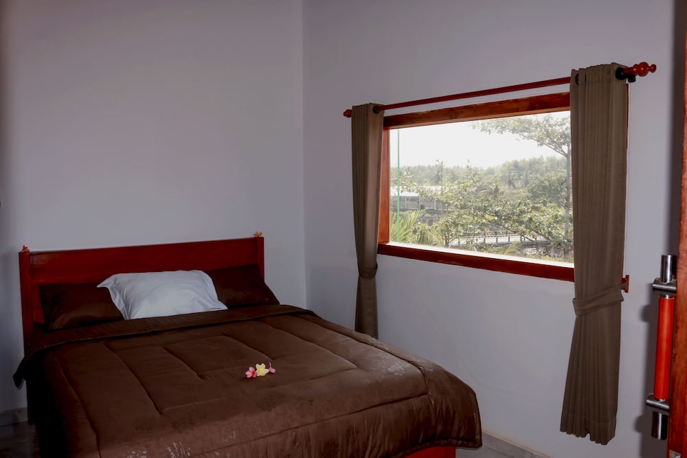 Standard Room, 1 Queen Bed, Non Smoking photo 3