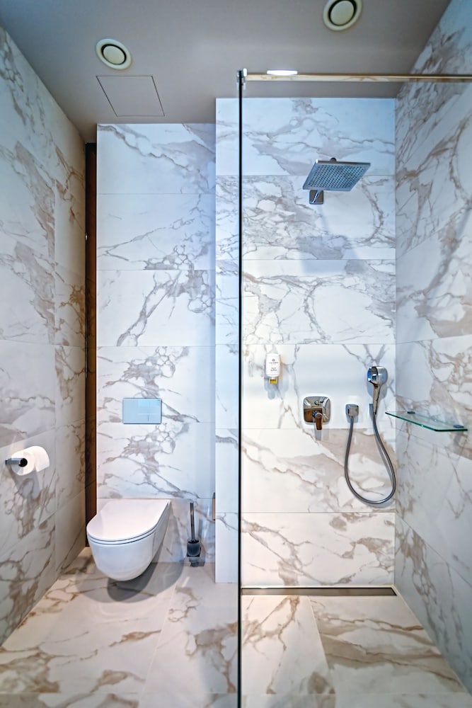 Standard Twin Room - Photo 3