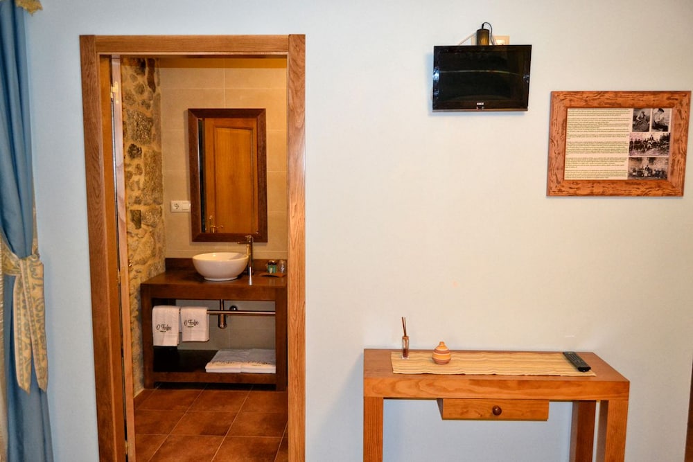 Twin Room, 2 Twin Beds, Mountain View photo 2