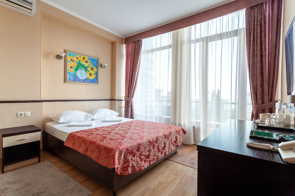 Standard Double or Twin Room, Balcony