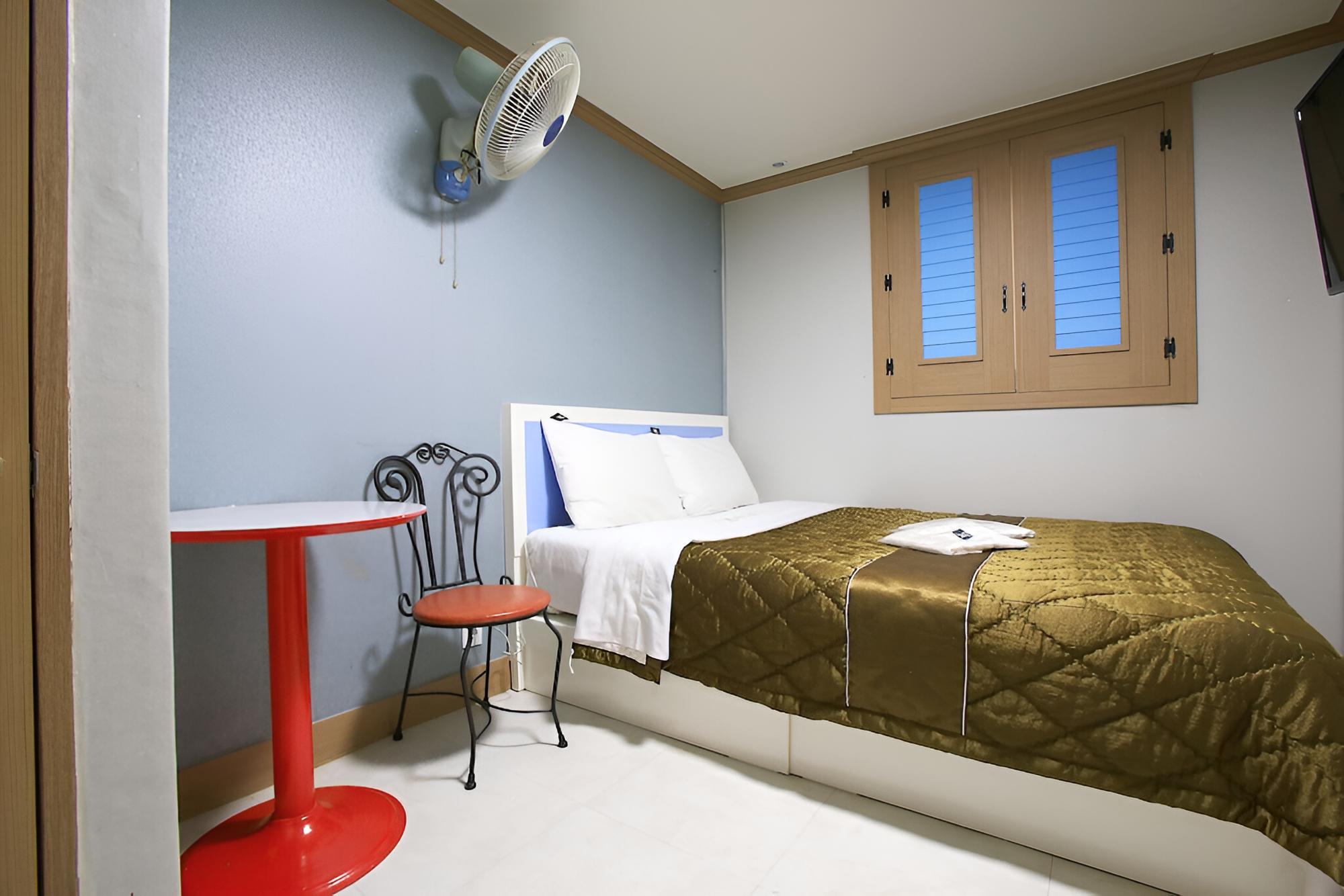 Room (Standard Room) photo 1