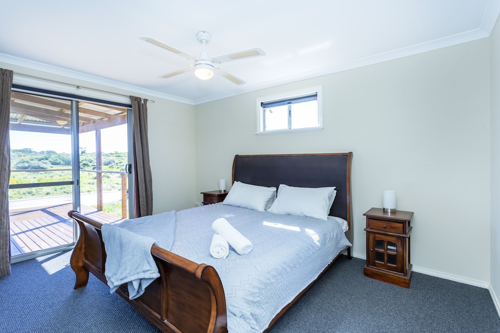 Classic House, 3 Bedrooms, 2 Bathrooms photo 3