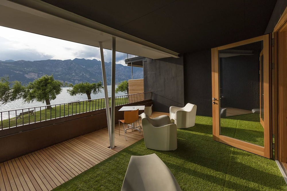 Family Suite, 2 Bedrooms, Balcony, Lake View