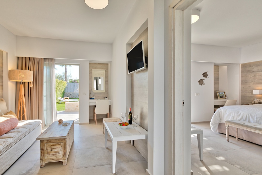 Honeymoon Suite, Jetted Tub