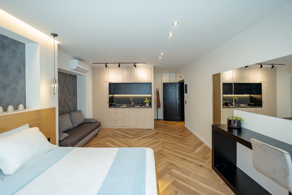 Family Studio Suite photo 2