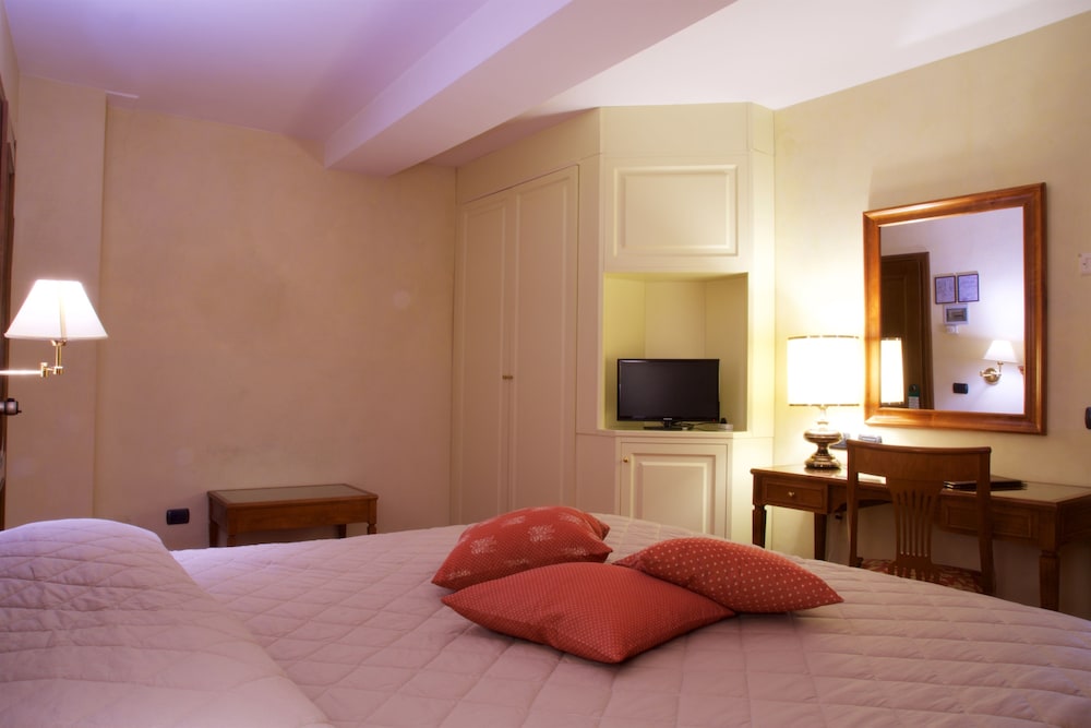 Family Triple Room - Photo 3