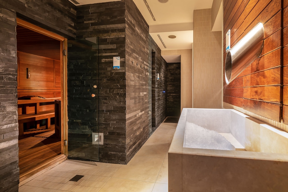 Comfort Room (incl. 2 hours Spa access) photo 1