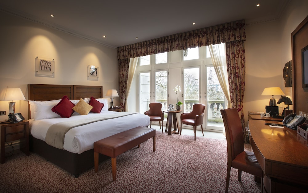 Deluxe Double Room, 1 King Bed, Garden View