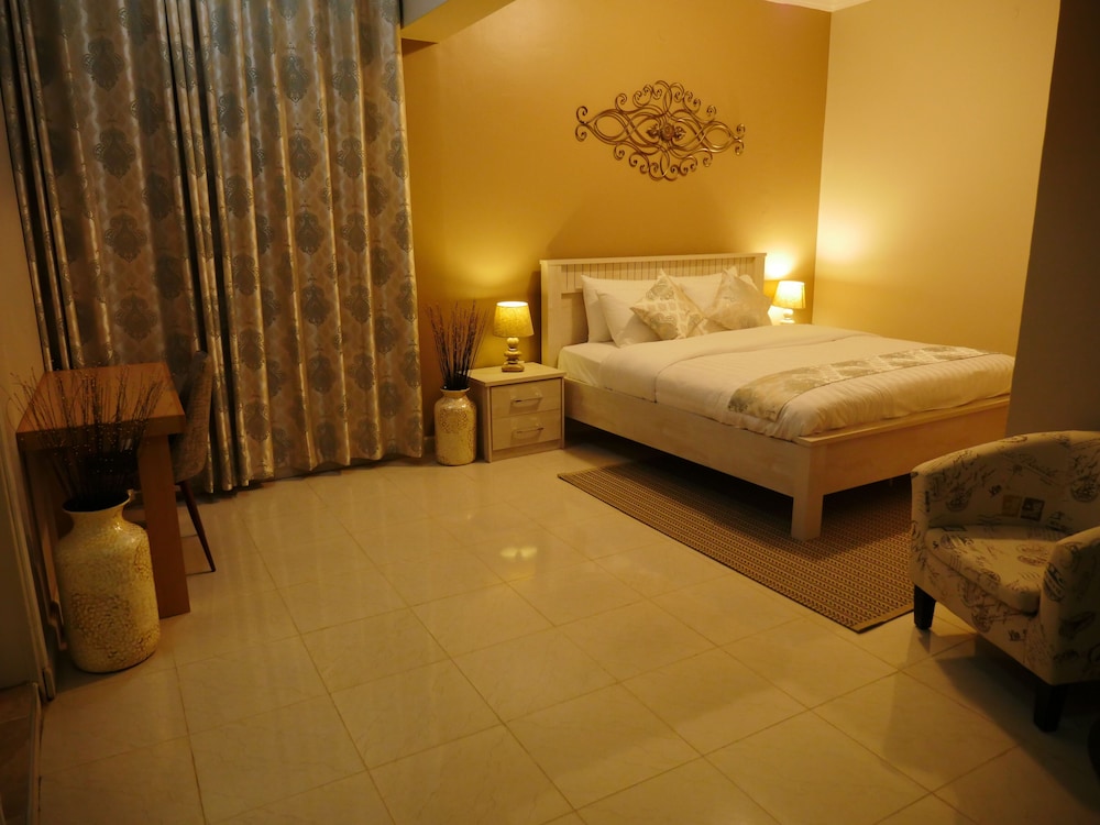 Deluxe Suite photo 1