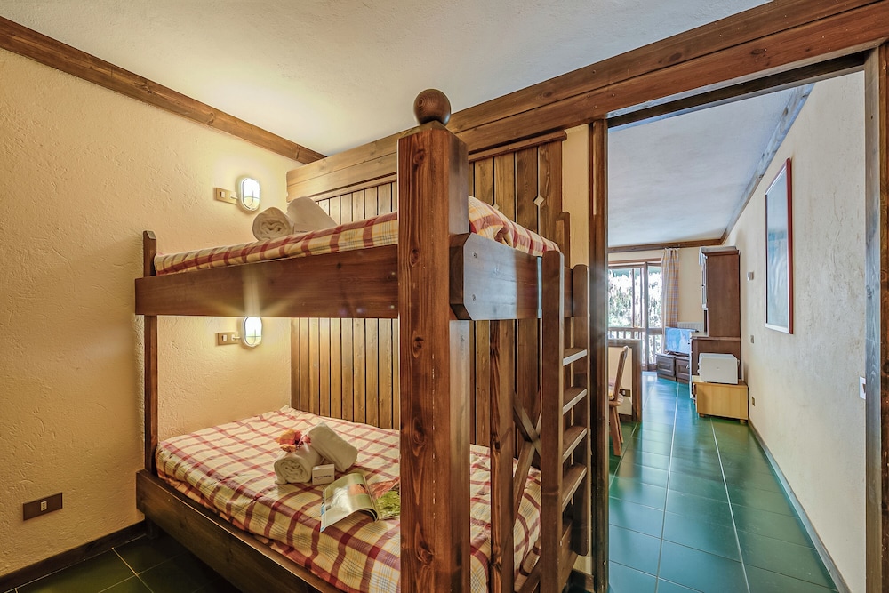 Family Studio, Mountainside (Grange Hike & Ski - 42D Sestriere) photo 2