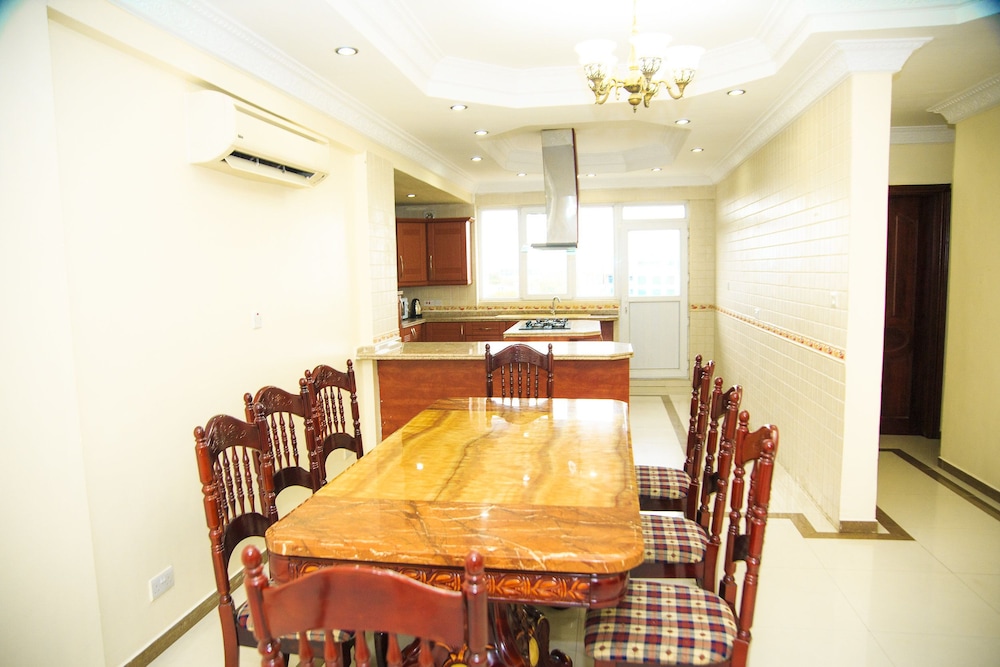 Luxury Apartment, 2 Bedrooms, Balcony, Ocean View photo 2