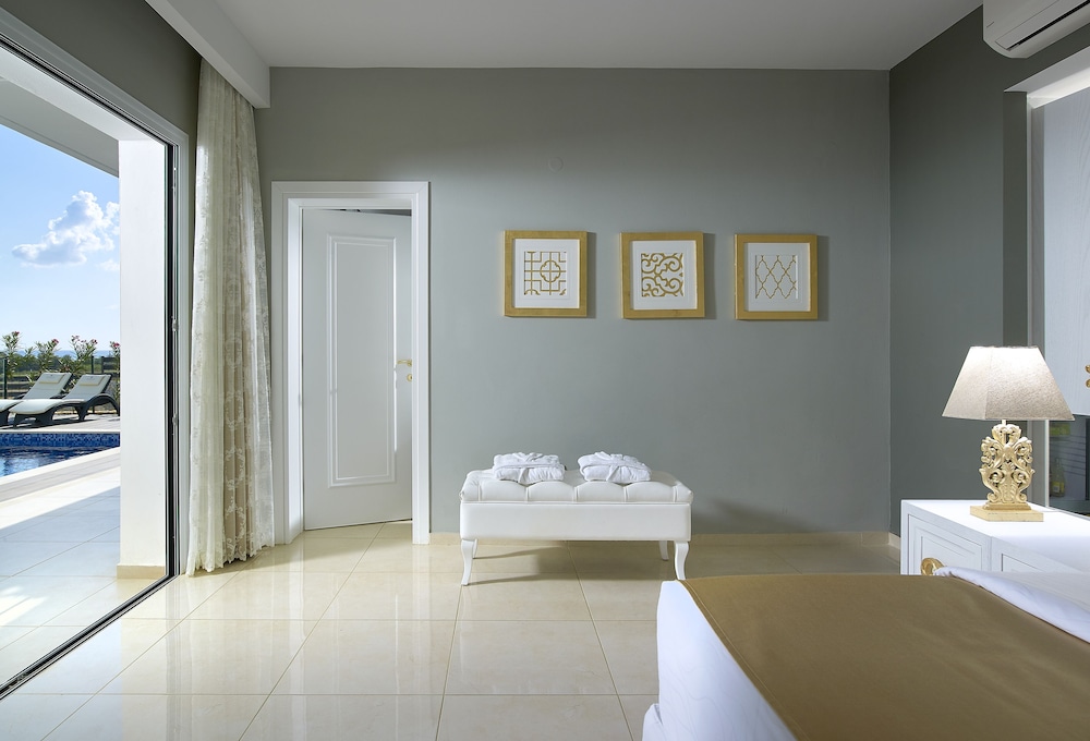 Deluxe Suite, Private Pool, Garden View