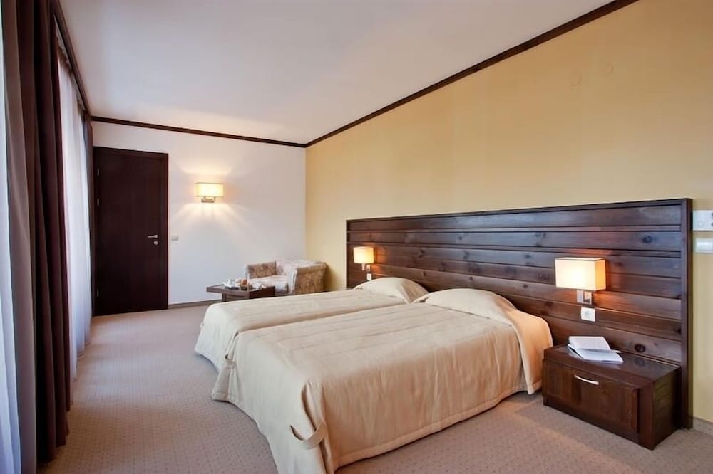 Double Room Single Use (free use of Aqua Park)