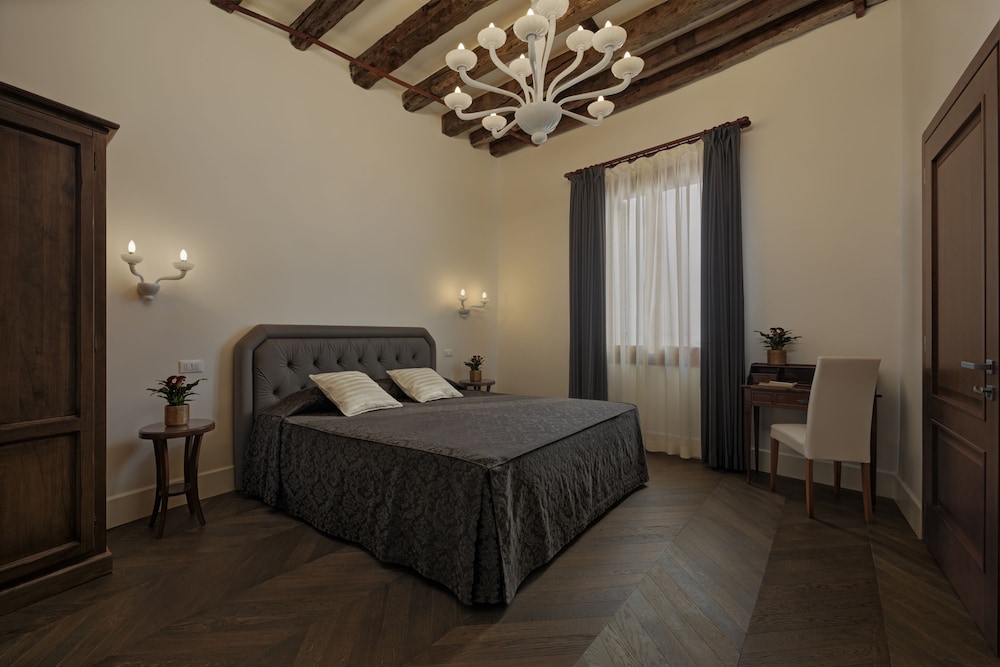 Junior Suite, Sea View photo 3