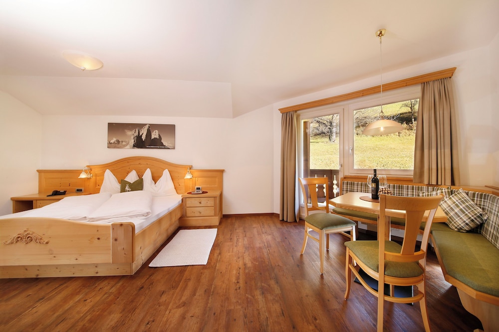 Family Double Room photo 2
