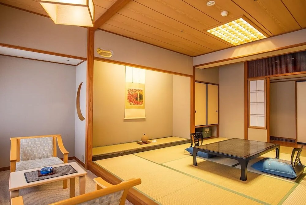 Japanese Style Room with City View, Half Board photo 2