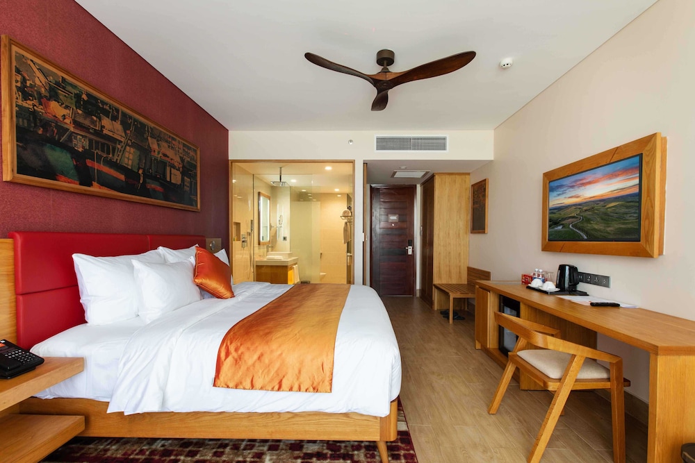 Deluxe Double Room, 1 King Bed - Photo 3