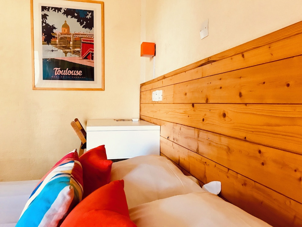 Double Room with 1 Double Bed - Photo 1